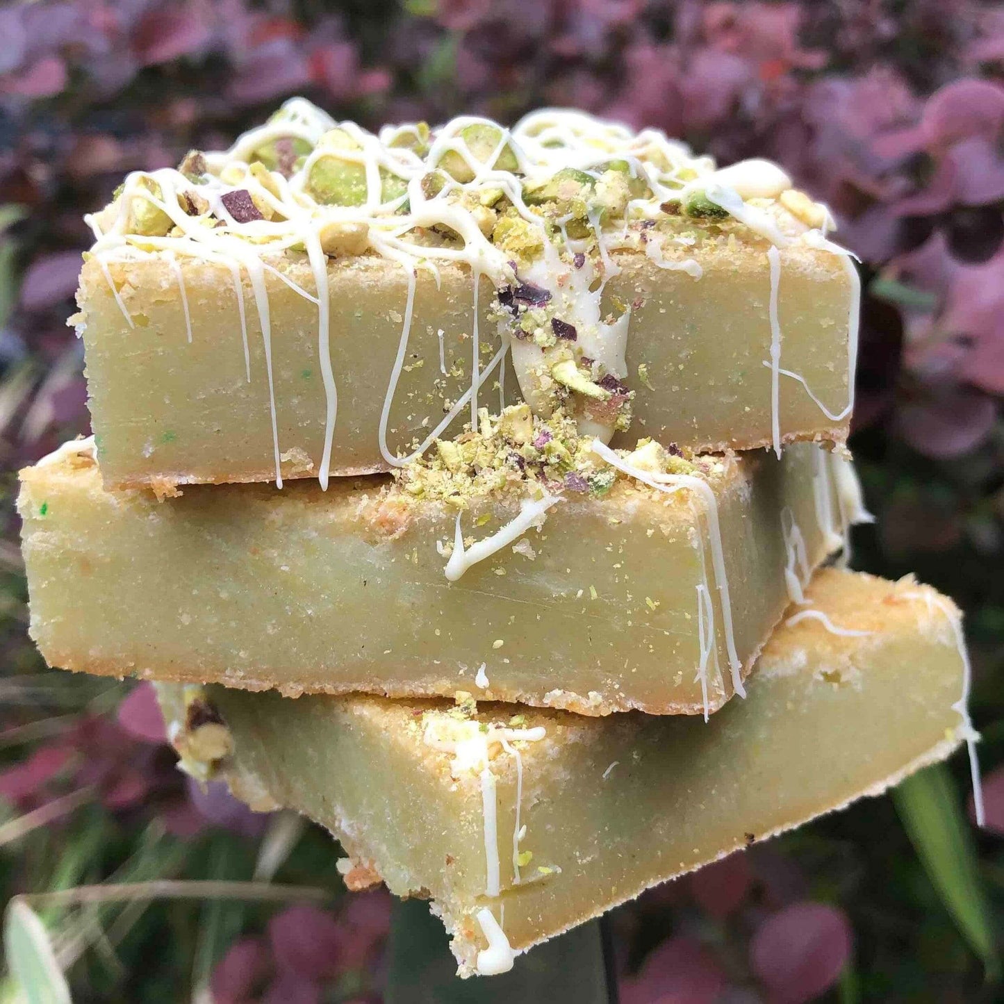 Vegan - Vegan Pistachio & White Chocolate Blondie