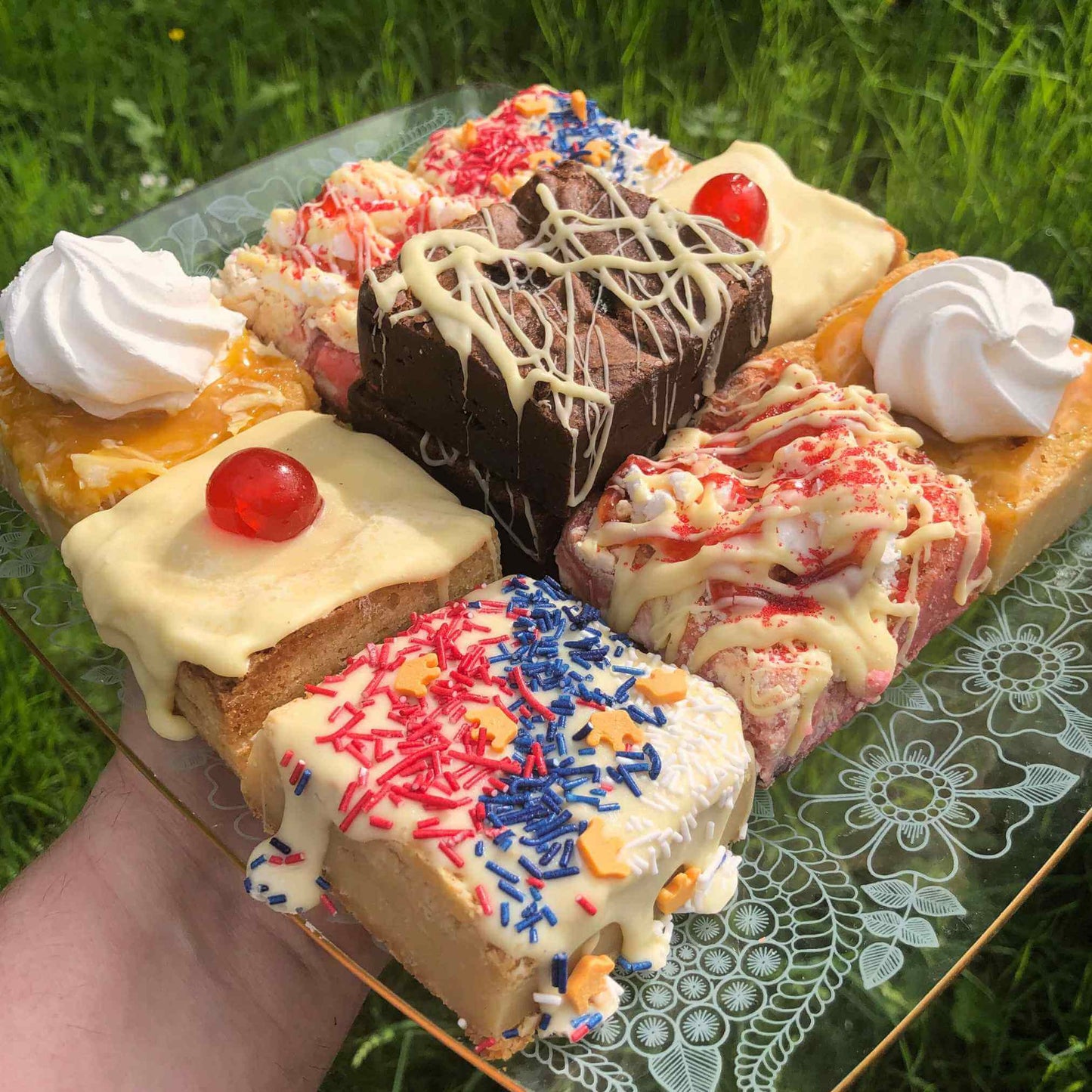 Mixed Selection of Retro Mother's Day Brownies & Blondies - Brownie Heaven