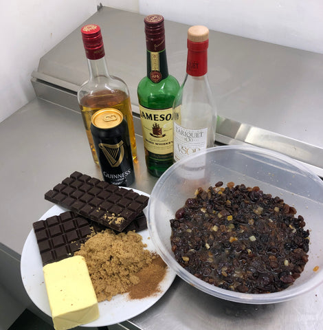 Christmas Pudding Brownies = Chocolate Christmas Pudding