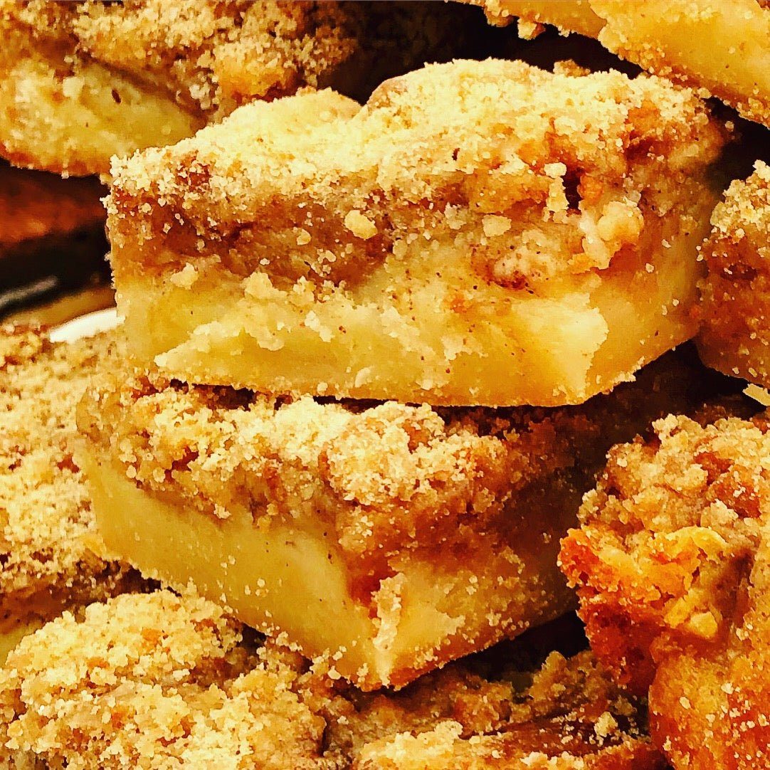 Apple Crumble Blondie - Autumn Special - Brownie Heaven