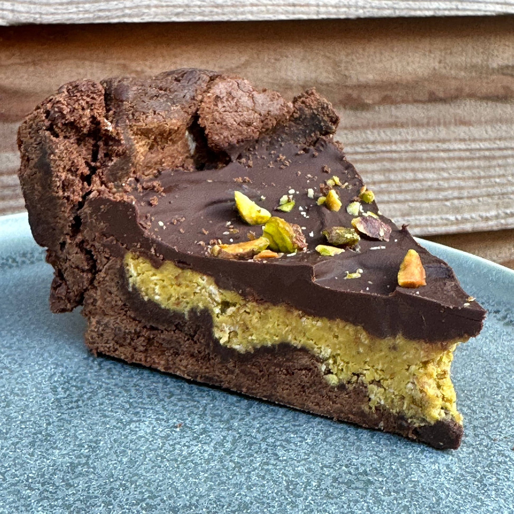 Knafeh Pistachio Cream Brownie Pie - Brownie Heaven